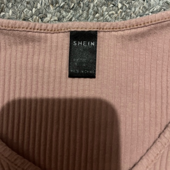 Shein top size S - Picture 3 of 3